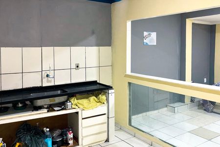 Casa à venda com 230m², 2 quartos e 2 vagas Casa à venda com 230m², 2 quartos e 2 vagascozinha