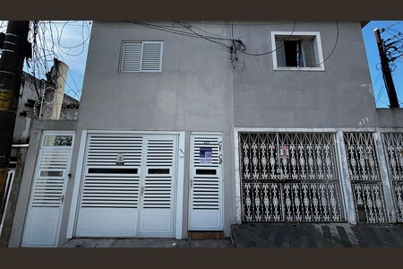 Apartamento para alugar com 50m², 2 quartos e sem vaga Apartamento para alugar com 50m², 2 quartos e sem vagaFachada