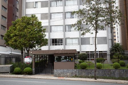 Apartamento para alugar com 108m², 3 quartos e 1 vaga