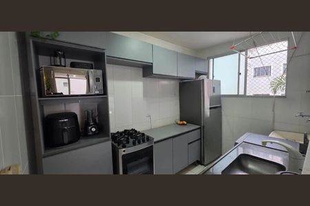 Apartamento à venda com 53m², 2 quartos e 2 vagasCozinha