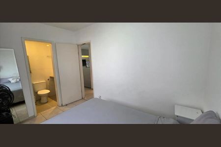 Quarto de apartamento para alugar com 2 quartos, 53m² em Buritis, Belo Horizonte