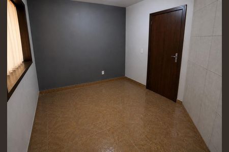 Quarto 3 de casa para alugar com 3 quartos, 240m² em Santa Rosa de Lima, Porto Alegre