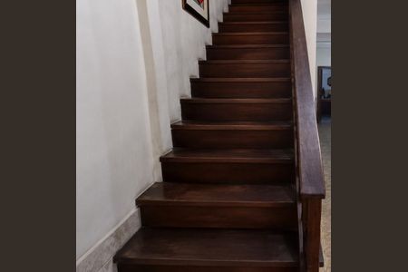 Casa para alugar com 240m², 3 quartos e 5 vagas
