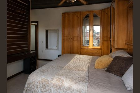 Casa para alugar com 240m², 3 quartos e 5 vagas