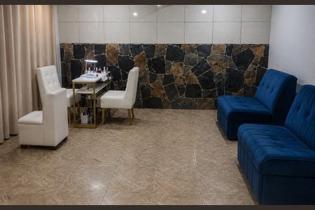 Casa para alugar com 240m², 3 quartos e 5 vagas