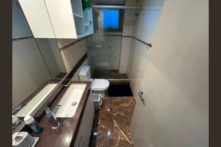 Apartamento à venda com 119m², 3 quartos e 2 vagas Apartamento à venda com 119m², 3 quartos e 2 vagasBanheiro