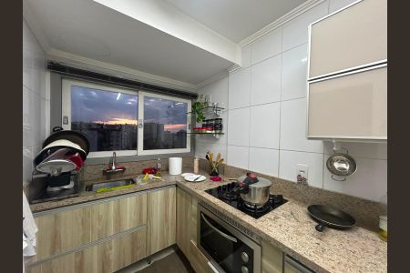 Apartamento à venda com 119m², 3 quartos e 2 vagas Apartamento à venda com 119m², 3 quartos e 2 vagasCozinha