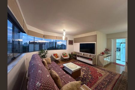 Sala de apartamento à venda com 3 quartos, 119m² em Centro, Canoas