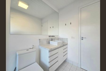 Casa de condomínio à venda com 160m², 2 quartos e 1 vaga Casa de condomínio à venda com 160m², 2 quartos e 1 vagaBanheiro
