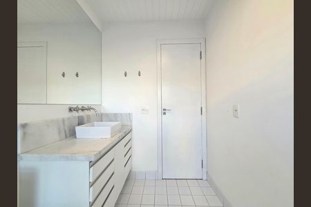 Casa de condomínio à venda com 160m², 2 quartos e 1 vaga Casa de condomínio à venda com 160m², 2 quartos e 1 vagaBanheiro