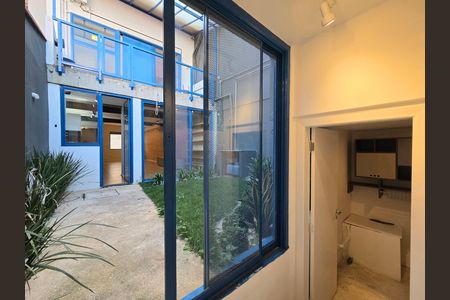 Casa de condomínio à venda com 160m², 2 quartos e 1 vaga Casa de condomínio à venda com 160m², 2 quartos e 1 vagaEdícula