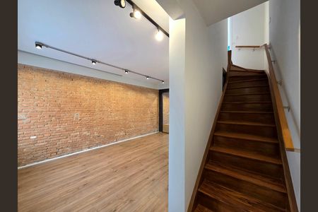Casa de condomínio à venda com 160m², 2 quartos e 1 vaga Casa de condomínio à venda com 160m², 2 quartos e 1 vagaSala