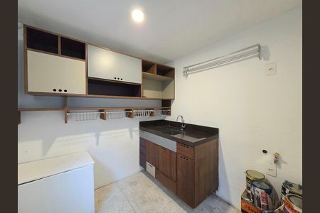 Casa de condomínio à venda com 160m², 2 quartos e 1 vaga Casa de condomínio à venda com 160m², 2 quartos e 1 vagaEdícula
