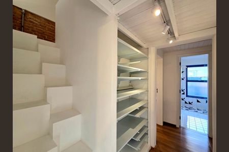 Casa de condomínio à venda com 160m², 2 quartos e 1 vaga Casa de condomínio à venda com 160m², 2 quartos e 1 vagaCorredor