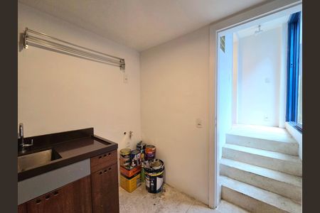 Casa de condomínio à venda com 160m², 2 quartos e 1 vaga Casa de condomínio à venda com 160m², 2 quartos e 1 vagaEdícula