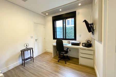 Casa de condomínio à venda com 1205m², 5 quartos e 4 vagas Casa de condomínio à venda com 1205m², 5 quartos e 4 vagasSuite 4