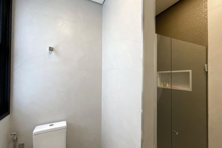 Casa de condomínio à venda com 1205m², 5 quartos e 4 vagas Casa de condomínio à venda com 1205m², 5 quartos e 4 vagasBanheiro da Suíte 4
