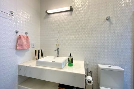 Casa de condomínio à venda com 1205m², 5 quartos e 4 vagas Casa de condomínio à venda com 1205m², 5 quartos e 4 vagasBanheiro da Suíte 3