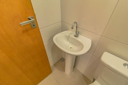 Casa para alugar com 60m², 2 quartos e 1 vaga