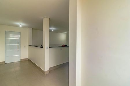 Casa para alugar com 60m², 2 quartos e 1 vaga
