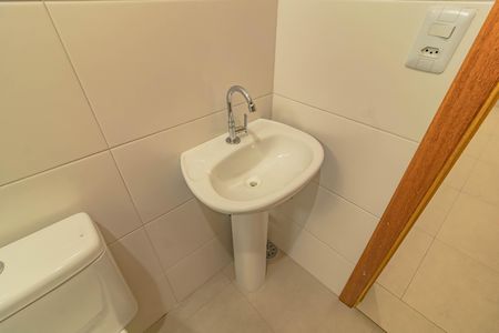 Casa para alugar com 60m², 2 quartos e 1 vaga