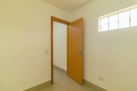 Casa para alugar com 60m², 2 quartos e 1 vaga