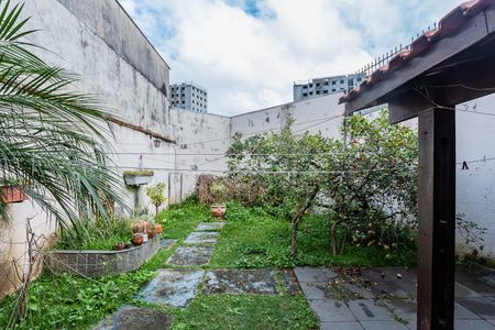 Casa à venda com 184m², 3 quartos e 3 vagas Casa à venda com 184m², 3 quartos e 3 vagasJardim e quintal