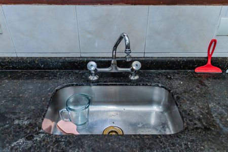 Casa à venda com 184m², 3 quartos e 3 vagas Casa à venda com 184m², 3 quartos e 3 vagasCopa e cozinha