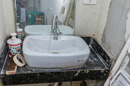 Casa à venda com 184m², 3 quartos e 3 vagas Casa à venda com 184m², 3 quartos e 3 vagasLavabo garagem