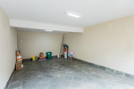 Casa à venda com 184m², 3 quartos e 3 vagas Casa à venda com 184m², 3 quartos e 3 vagasGaragem