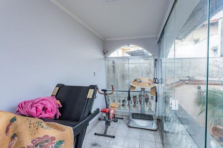 Casa à venda com 184m², 3 quartos e 3 vagas Casa à venda com 184m², 3 quartos e 3 vagasVaranda