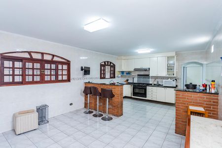 Casa à venda com 184m², 3 quartos e 3 vagas Casa à venda com 184m², 3 quartos e 3 vagasCopa e cozinha