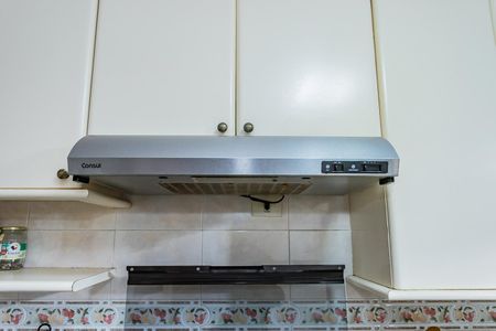 Casa à venda com 184m², 3 quartos e 3 vagas Casa à venda com 184m², 3 quartos e 3 vagasCopa e cozinha