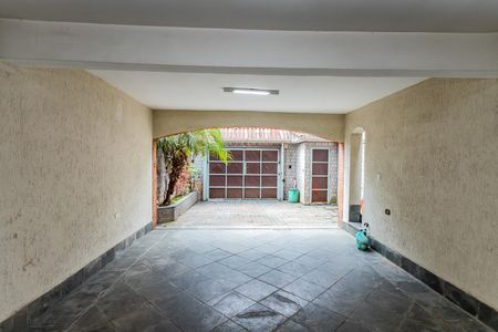 Casa à venda com 184m², 3 quartos e 3 vagas Casa à venda com 184m², 3 quartos e 3 vagasGaragem
