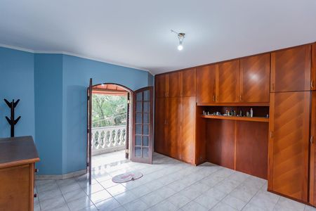 Casa à venda com 184m², 3 quartos e 3 vagas Casa à venda com 184m², 3 quartos e 3 vagasSuite