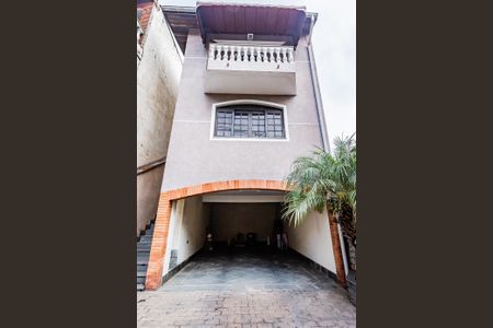 Casa à venda com 184m², 3 quartos e 3 vagas Casa à venda com 184m², 3 quartos e 3 vagasFachada interna