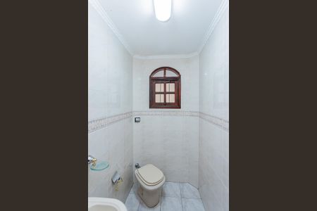 Casa à venda com 184m², 3 quartos e 3 vagas Casa à venda com 184m², 3 quartos e 3 vagasLavabo