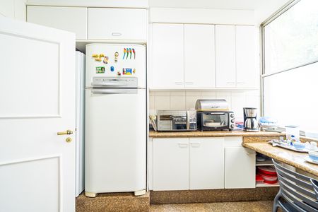 Apartamento à venda com 277m², 3 quartos e 2 vagas Apartamento à venda com 277m², 3 quartos e 2 vagasCozinha