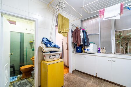 Apartamento à venda com 277m², 3 quartos e 2 vagas Apartamento à venda com 277m², 3 quartos e 2 vagasÁrea de Serviço