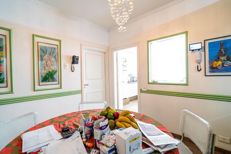 Apartamento à venda com 277m², 3 quartos e 2 vagas Apartamento à venda com 277m², 3 quartos e 2 vagasCopa