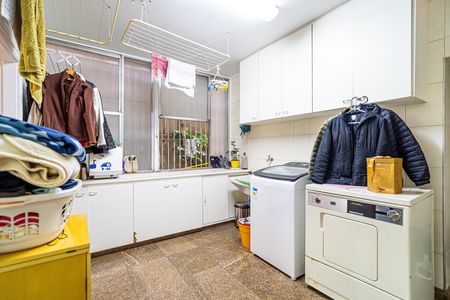 Apartamento à venda com 277m², 3 quartos e 2 vagas Apartamento à venda com 277m², 3 quartos e 2 vagasÁrea de Serviço
