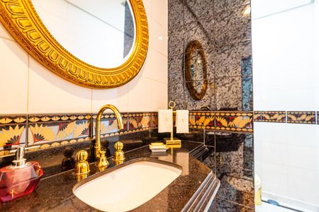 Apartamento à venda com 277m², 3 quartos e 2 vagas Apartamento à venda com 277m², 3 quartos e 2 vagasLavabo