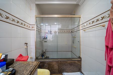 Apartamento à venda com 277m², 3 quartos e 2 vagas Apartamento à venda com 277m², 3 quartos e 2 vagasBanheiro da Suíte 2