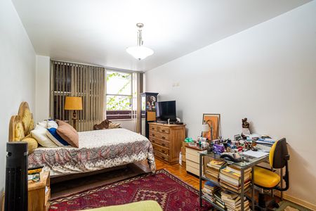 Apartamento à venda com 277m², 3 quartos e 2 vagas Apartamento à venda com 277m², 3 quartos e 2 vagasSuíte 1