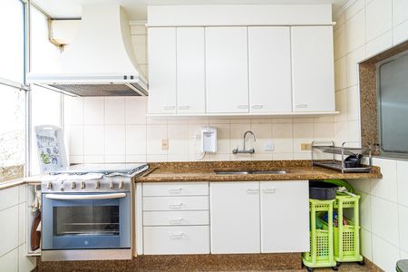 Apartamento à venda com 277m², 3 quartos e 2 vagas Apartamento à venda com 277m², 3 quartos e 2 vagasCozinha