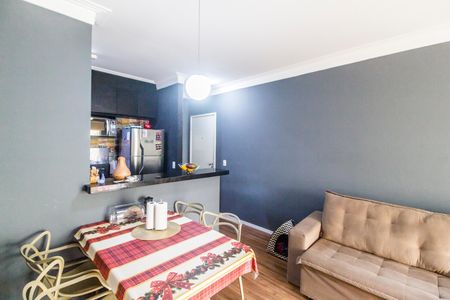 Sala  de apartamento à venda com 3 quartos, 68m² em Jardim Tupanci, Barueri