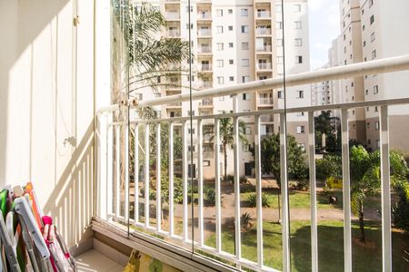Varanda de apartamento à venda com 3 quartos, 68m² em Jardim Tupanci, Barueri