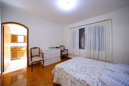 Casa à venda com 331m², 3 quartos e 5 vagasQuarto 3