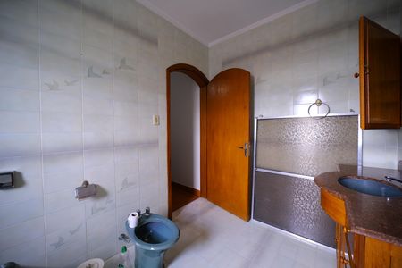 Casa à venda com 331m², 3 quartos e 5 vagasBanheiro do Quarto 3
