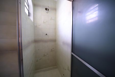 Casa à venda com 331m², 3 quartos e 5 vagasBanheiro do Quarto 2